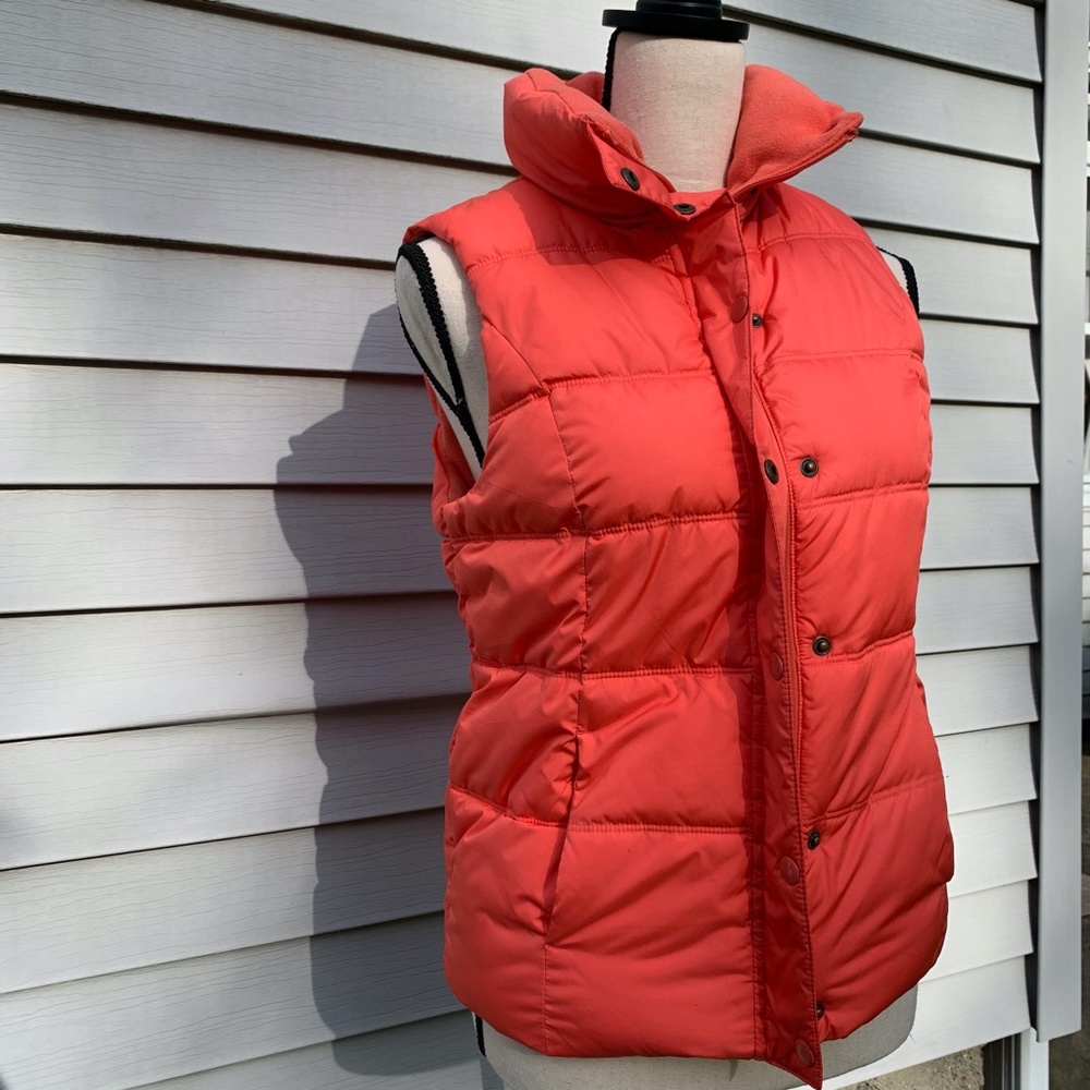 Old Navy Puffer Vest